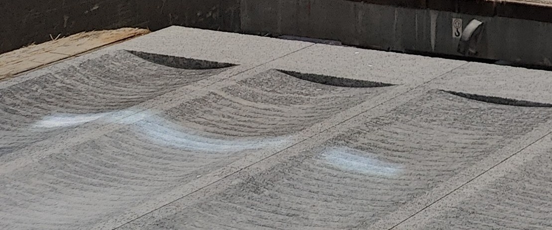 granittbenkeplate med unikt mønster